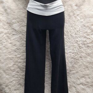 Vintage Lululemon Women's Groove Yoga Low Rise Capri Size 8